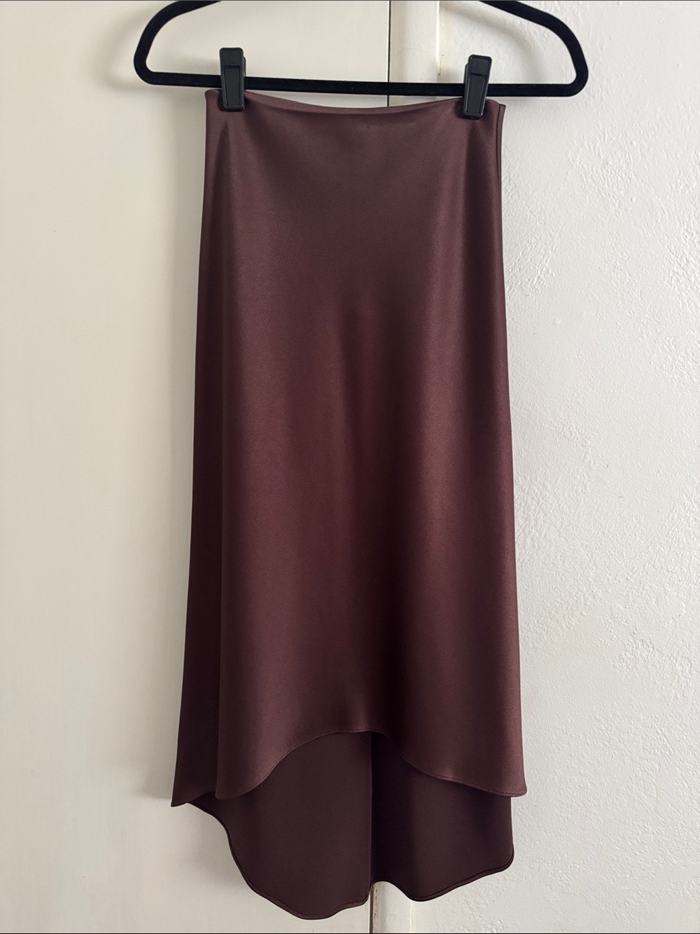 Alice + Olivia Satin High-Low Skirt in Deep Brown